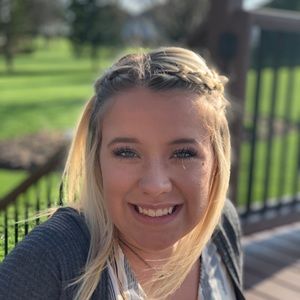 Meet your Posher, Caitlyn